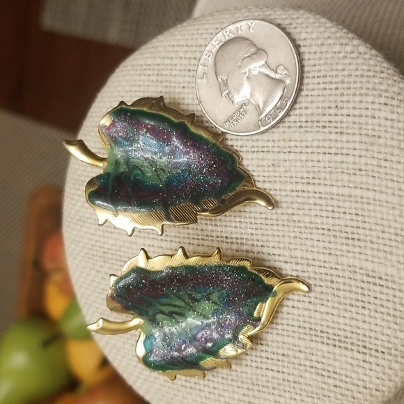 2 Pair Retro Earrings - Picture 4 of 5